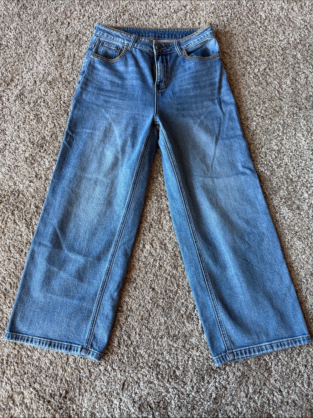 Ankle-Cropped Wide Leg Jeans - Light Blue